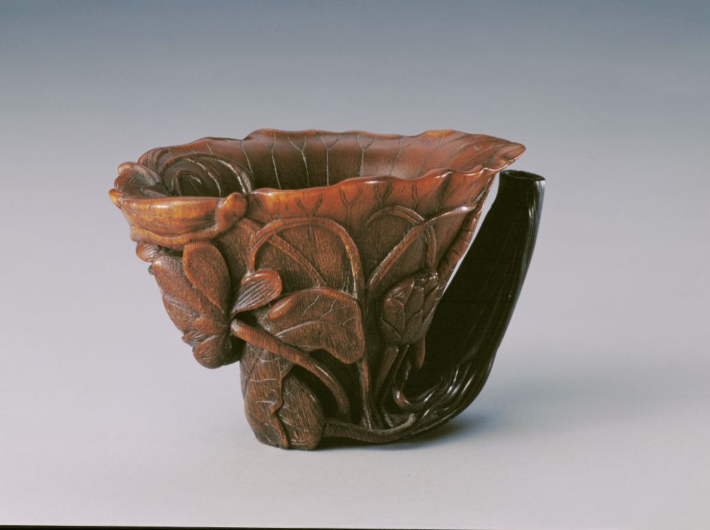 图片[1]-Rhinoceros horn carved lotus crab lotus leaf cup-China Archive